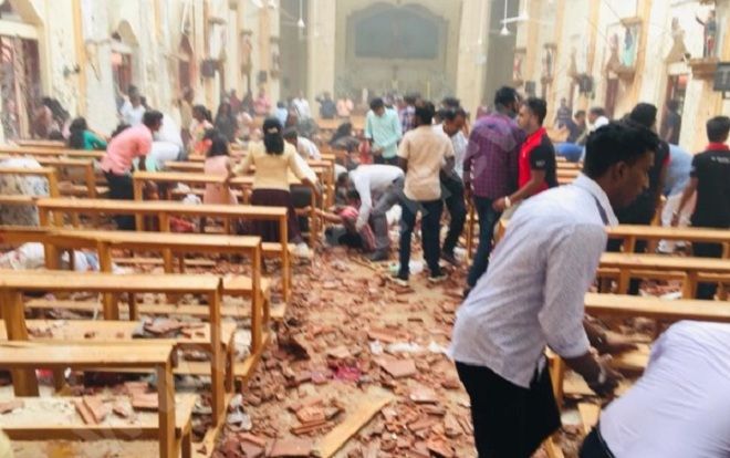 Nổ hàng loạt ở Sri Lanka: Ít nhất 100 người chết, hơn 400 người bị thương