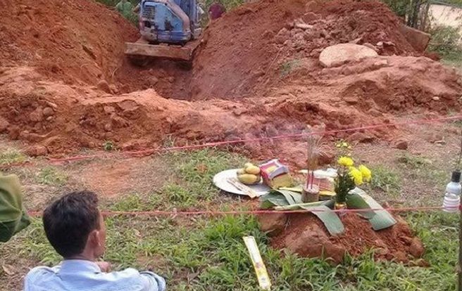 Vụ giết vợ rồi ném xác xuống giếng sâu, người chồng cười nói tại trụ sở công an: 'Khai nhận xong em thấy nhẹ người rồi!'