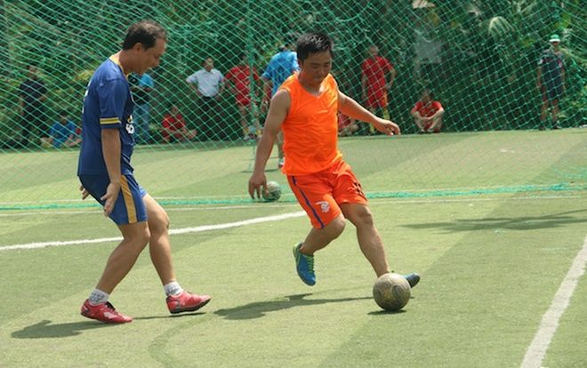 Trời nắng đi đá bóng, coi chừng nhận cái kết đắng