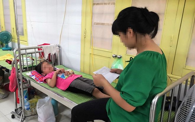 Bé gái lớp 2 giả chết, nằm úp để bảo toàn tính mạng khi bị nam sinh lớp 8 đánh đập, cởi quần xâm hại ở Nghệ An