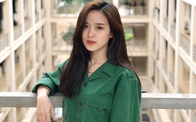 Hoa khôi Hà Tĩnh khoe ảnh tập quân sự đầy thần thái 'hút hồn' người đối diện