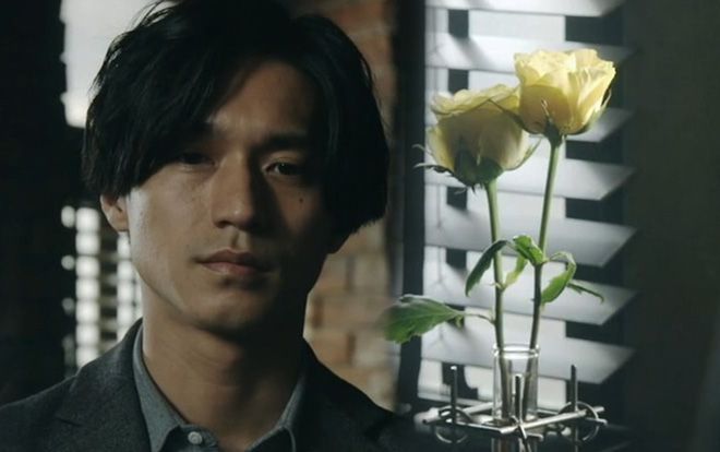 Hoa hồng vàng trong tập 9 'Trace ~ Kasouken no Otoko ~' có ý nghĩa như thế nào?