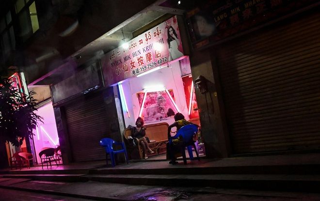 Thế giới ăn chơi thác loạn ở Myanmar giáp giới Trung Quốc