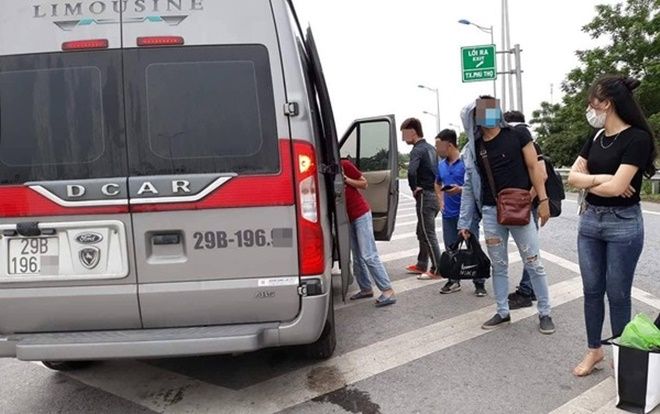 Xác định chủ xe ‘dù’ Mỹ Đình - Yên Bái ném đồ, đuổi khách xuống đường giữa nắng nóng cận lễ 30/4