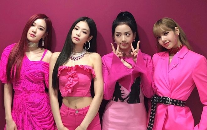 BLACKPINK khóc nghẹn tại concert vì quá xúc động với tình cảm của BLINKs ở Canada