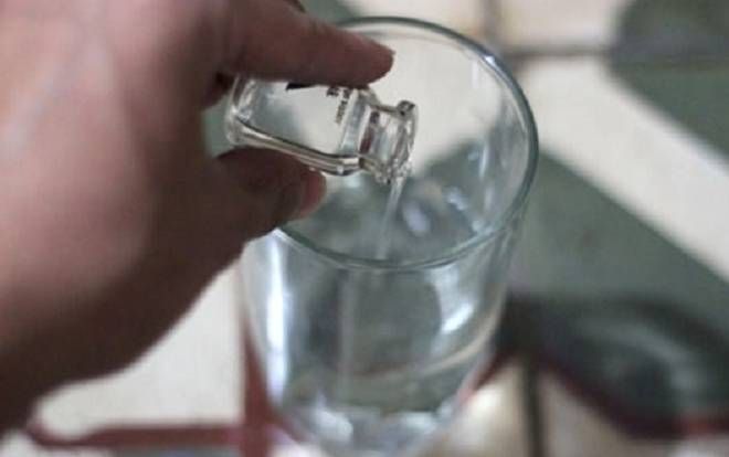 Nghi bị bỏ thuốc độc vào nước uống, người đàn đâm tử vong đồng nghiệp