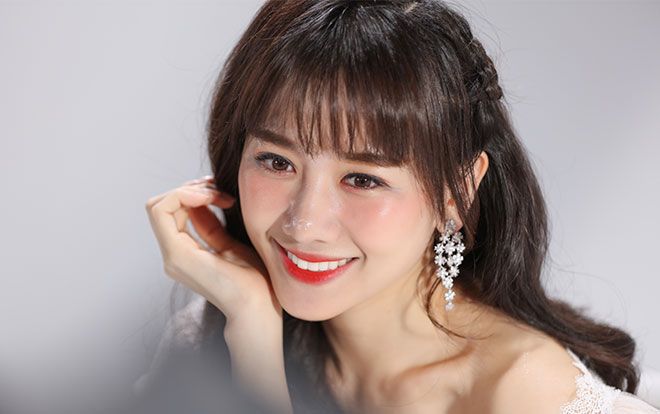 Bất ngờ comeback, Hari Won khiến netizen xôn xao: 'Cô ấy đang hack tuổi?'