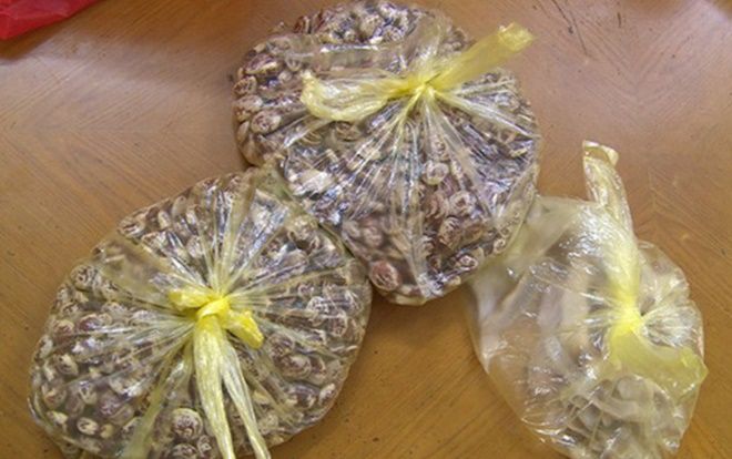 Chặt chém khách du lịch 2kg đỗ ngự với giá gấp 20 lần, chủ hàng bị tạm giữ