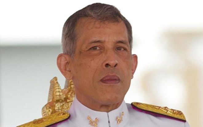 Quốc vương Thái Lan kết hôn với nữ tướng