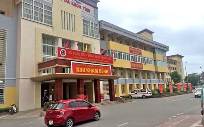 Hà Tĩnh: Một sản phụ tử vong sau khi mổ sinh con, gia đình vây bệnh viện