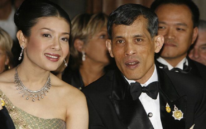 Bốn cuộc hôn nhân của Quốc vương Thái Lan