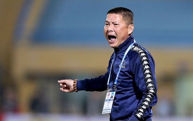 HLV Chu Đình Nghiêm mỉa mai Bình Dương đá tiêu cực trước Hà Nội