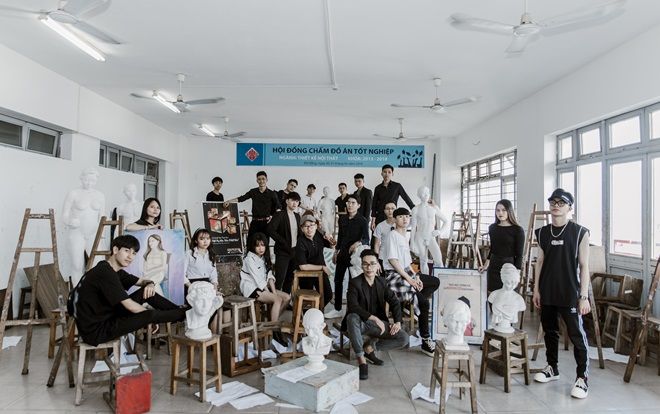 Đã mắt ngắm bộ ảnh kỷ yếu 'chất như nước cất' của sinh viên Kiến trúc Đà Nẵng