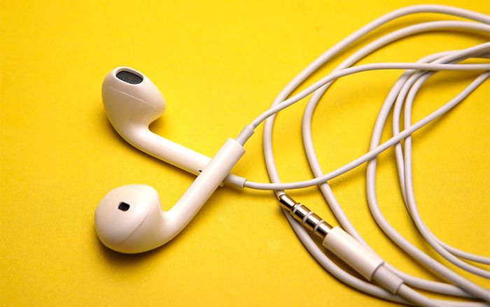 Đây là lý do bạn không nên cho người khác mượn tai nghe, nghe qua là thấy rùng mình