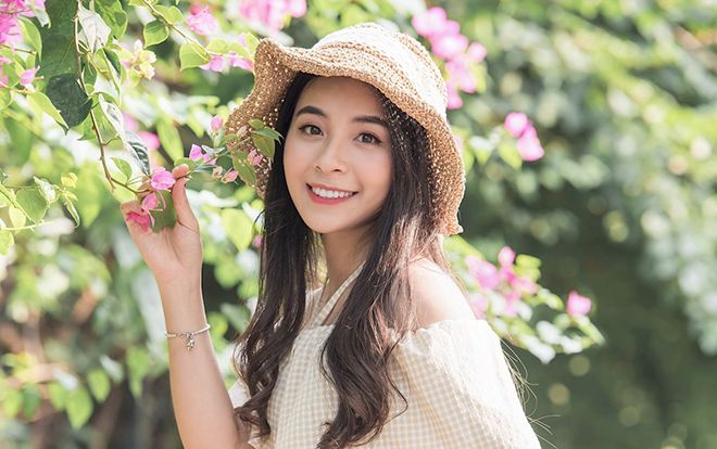 Ngẩn ngơ trước vẻ đẹp trong veo của nữ sinh từng đóng vai Quỳnh búp bê hồi nhỏ