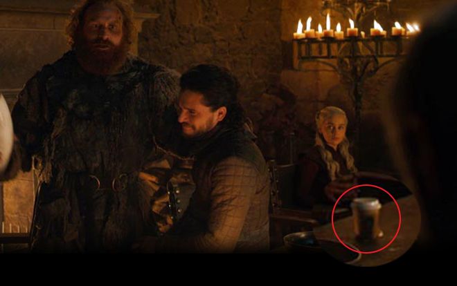 Đặt nhầm cốc cà phê vào khung hình, ‘Game of Thrones’ làm giàu cho Starbucks 2.3 tỷ USD