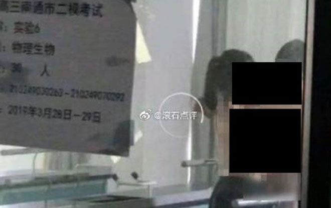 Liều lĩnh 'ân ái' trong trường học, cặp đôi nhận cái kết tê tái