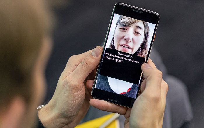 Tin buồn dành cho những ai đang trông đợi tính năng thêm phụ đề 'thần thánh' Live Caption của Google