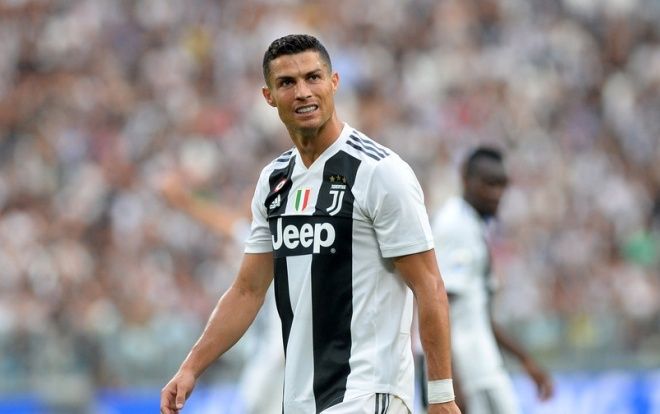 Cristiano Ronaldo và những lần chửi thề ngay trên sân