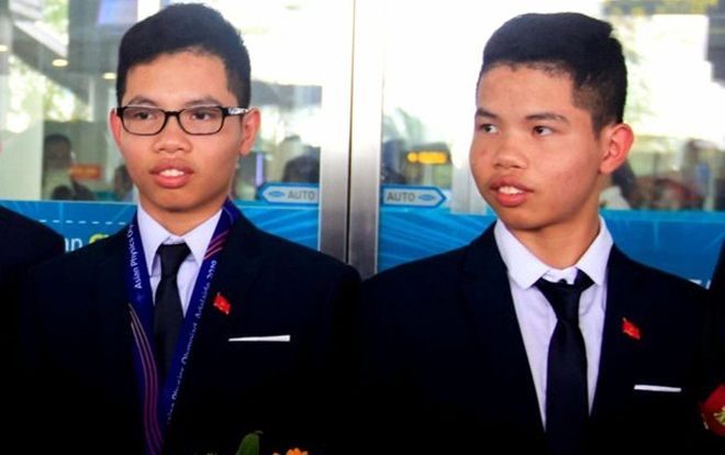 Cặp song sinh đến từ trường làng chinh phục thành công Olympic Vật lý Châu Á