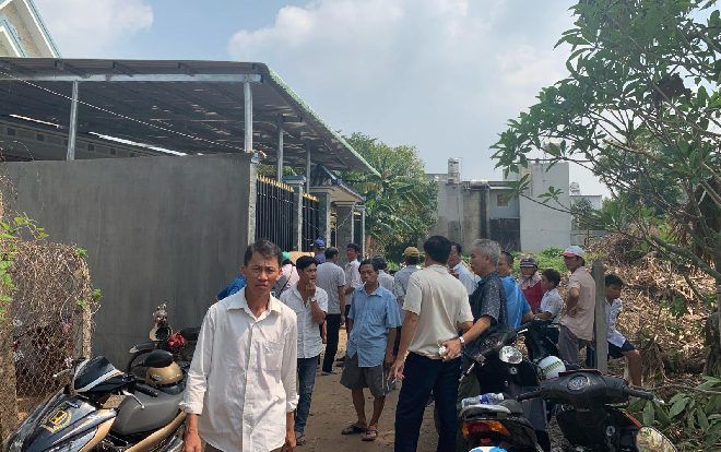 Nghi án chồng tự thiêu tử vong, vợ nguy kịch ở Bình Dương