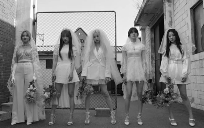 EXID chính thức trở lại với 'ME&YOU': MV cuối cùng dưới trướng Banana Culture không thể 'chất' hơn