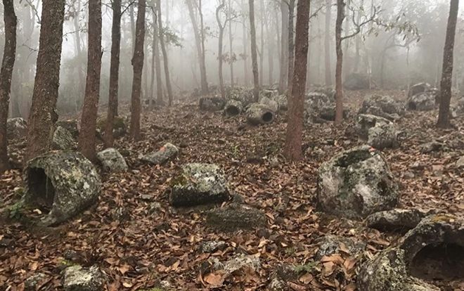 Giả thiết đáng sợ ở cánh đồng chum đá nơi đầy rẫy xác người