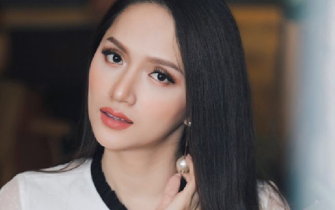 Hương Giang Idol bật khóc khi nhắc về quá khứ không dám công khai giới tính với bố
