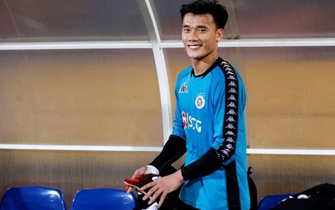 Cận cảnh Bùi Tiến Dũng khiến Hà Nội thủng lưới