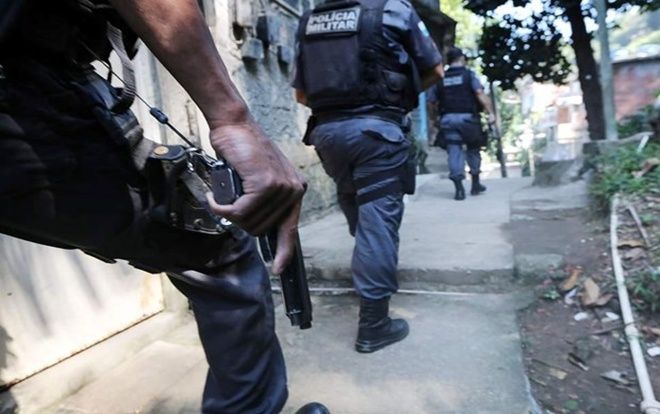 Xả súng ở quán bar Brazil khiến 11 người chết