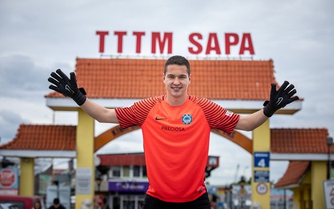 Thủ môn Filip Nguyễn: 'Tuổi thơ bị bố bỏ rơi và tình bạn với Mạc Hồng Quân'