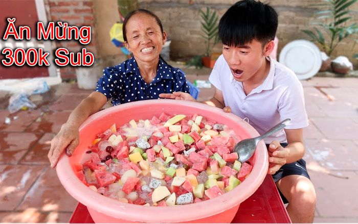 Thực hư tin đồn 'Bà Tân Vlog' kiếm được gần 300 triệu/tháng trên YouTube