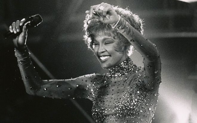 Tour diễn và album sắp tới của Whitney Houston: Người mộ điệu sẽ gặp lại cố diva theo cách nào?