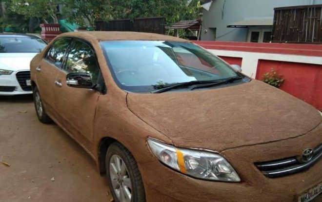 Cách làm mát không ngờ cho ô tô giữa cái nóng 45 độ C như thiêu đốt