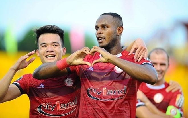 CLIP: TPHCM hạ đẹp SLNA, bỏ xa Hà Nội trên BXH