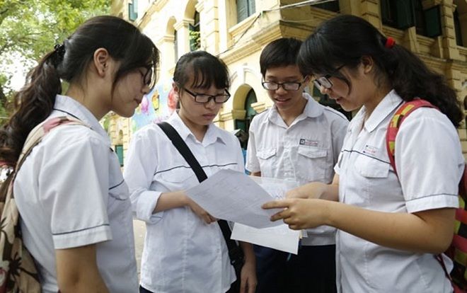 Tuyển sinh lớp 10 tại Hà Nội: Hàng ngàn học sinh thi môn đầu tiên