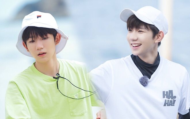 Trước khi quá muộn, hãy nắm lấy tay Vương Nguyên (TFBOYS) giữa cơn bão dư luận
