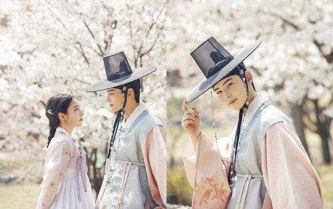 Cha Eun Woo và Shin Se Kyung khiến fan 'mất máu' với tạo hình đẹp như hoa trong phim cổ trang 'Rookie Historian Goo Hae Ryung'