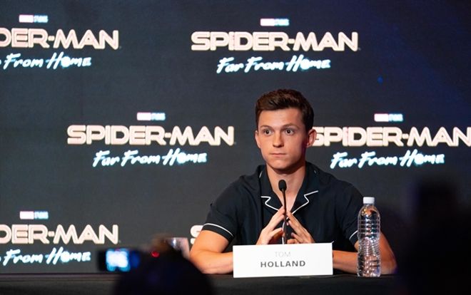 Họp báo cùng Tom Holland: Không muốn trở thành Iron Man thứ 2, hết hồn khi 'Endgame' chiếu lúc… 5 giờ sáng