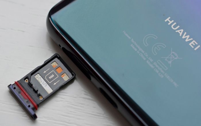Chia tay mới chỉ vài ngày, Huawei đã 'làm lành' với Hiệp hội thẻ nhớ SD