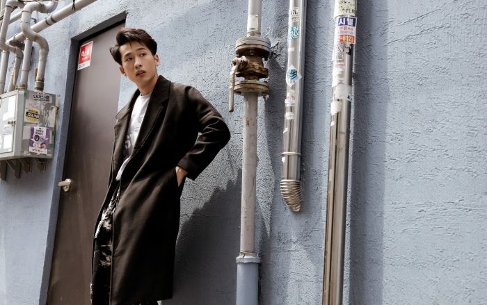 'Người tình Hari Won' thả dáng cực chất giữa phố, bắt nhịp xu hướng 'hot' nhất hè