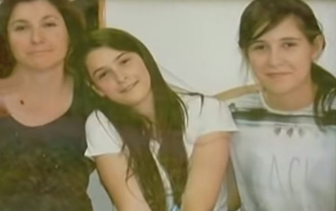 Bí ẩn cái chết của người phụ nữ cùng hai con gái bị bỏ đói trong căn hộ khóa trái cửa suốt 2 tháng