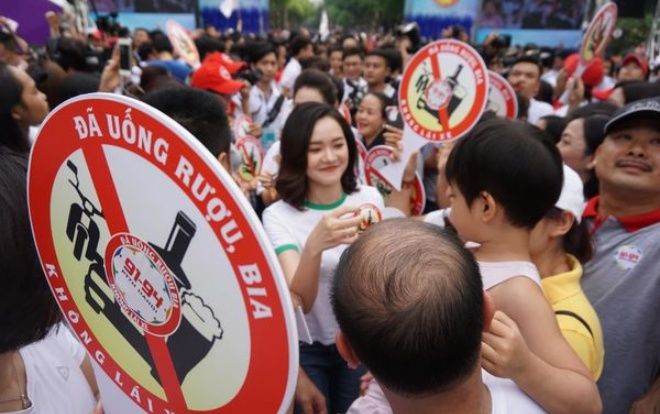 Quốc hội vẫn chưa thông qua quy định ‘Đã uống rượu bia thì không lái xe’