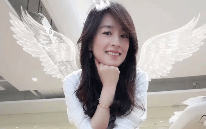 Trong khi chồng bị hiểu nhầm thành 'bà nội', Trương Đình ngày càng trẻ đẹp bất chấp tuổi tác