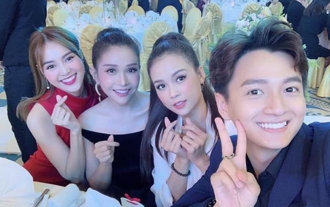 Clip: Ngô Kiến Huy 'không đỡ nổi' khi chứng kiến tam ca Lan Ngọc, Khả Như và Sam cover tại đám cưới đạo diễn Nhất Trung