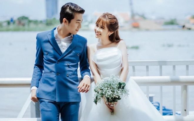 Hot: Youtuber thiếu gia nhà giàu Cris Phan sắp cưới hotgirl Mai Quỳnh Anh!