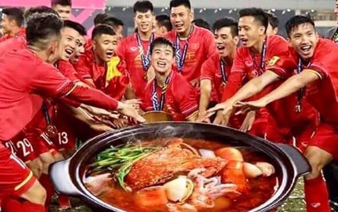 ‘Lẩu siêu cay’ và cái kết của HLV Thái Lan trước ông Park