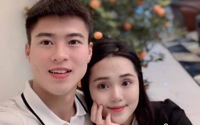 Duy Mạnh 'thả tim' trước sự phản pháo của bạn gái với Messi Thái