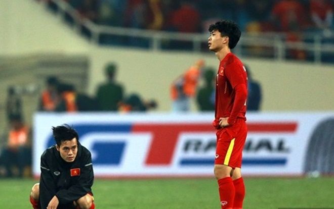 Công Phượng đá hỏng phạt đền, Việt Nam nhìn Curacao vô địch