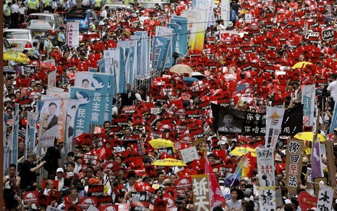 Toàn cảnh cuộc biểu tình của hàng trăm ngàn người Hong Kong phản đối dự luật dẫn độ sang Trung Quốc